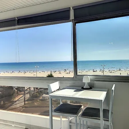 En Bord De Avec Loggia, Parking Et Wi-fi - Fr-1-652-1 *